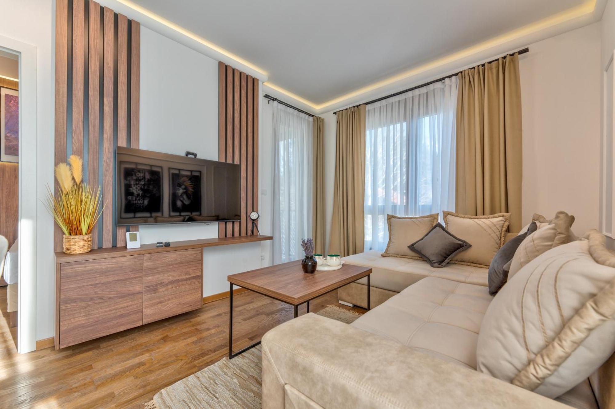 Velika Recepcija Cc Magnet Aparthotel Zlatibor Buitenkant foto